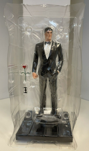 ArtFX+ 1/10 Scale Pre-Painted Bruce Wayne Statue Limited Edition